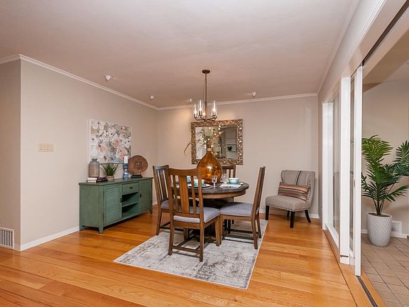 4th image of 1510 Hamilton Ave