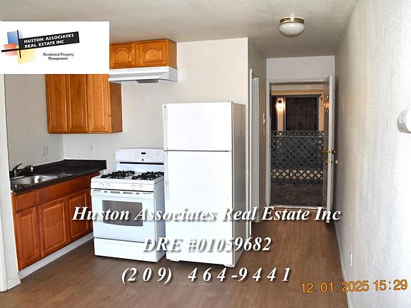 4th image of 404 W Oak St APT 15