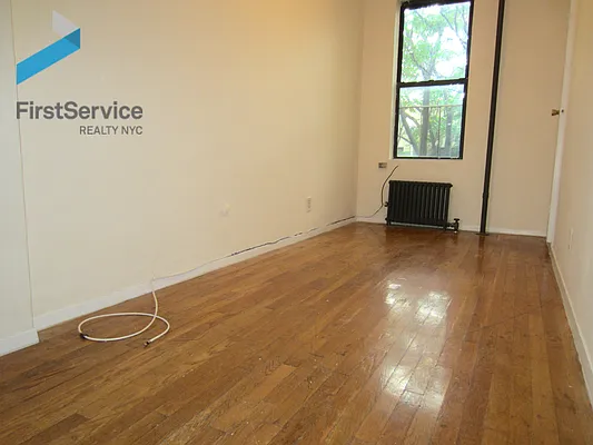 Rented by FirstService Realty (legacy) | media 9