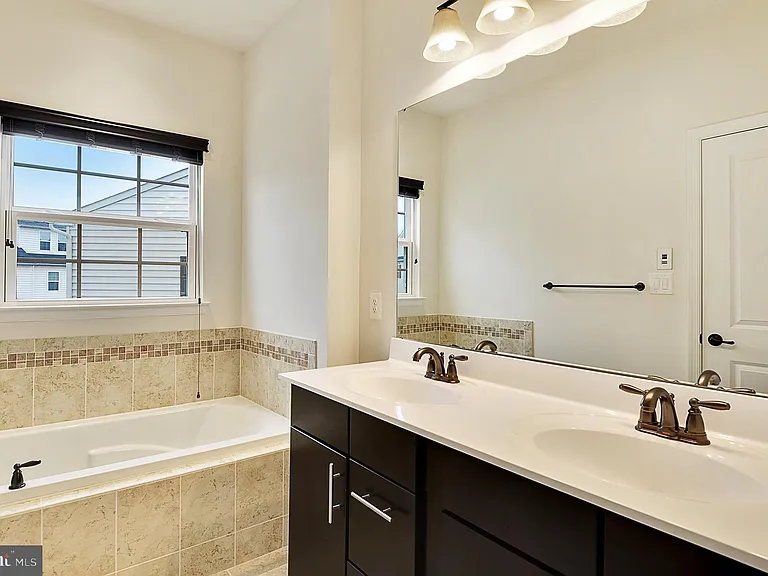 3650 Wright Ter NE — Photo 19