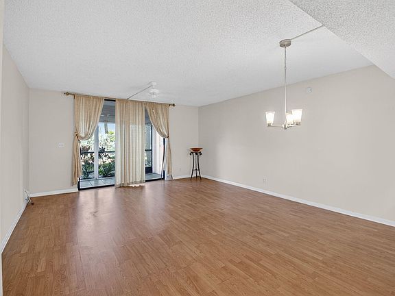 5th image of 5190 Las Verdes Circle #120