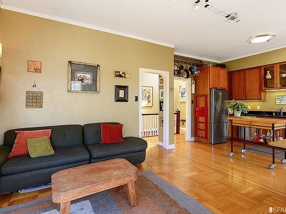 4th image of 345 Union St