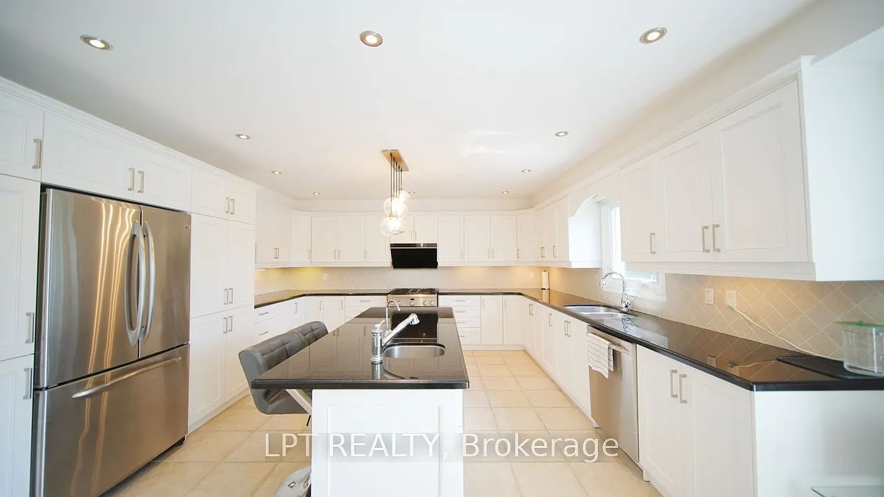 8 bed, $5,750 — Photo 4