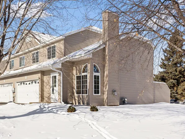 7288 Savanna Ct, Lino Lakes, MN 55014