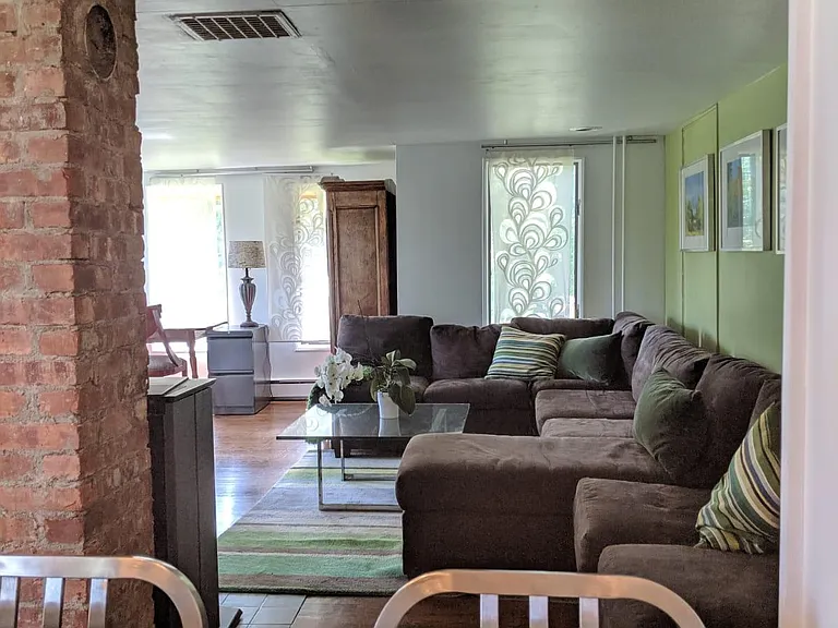 239 Eastern Pkwy — Photo 3