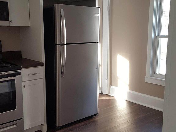 2nd image of 242 Schoch St