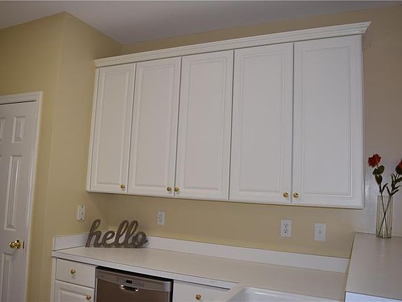 4th image of 2115 Berryhill Cir SE