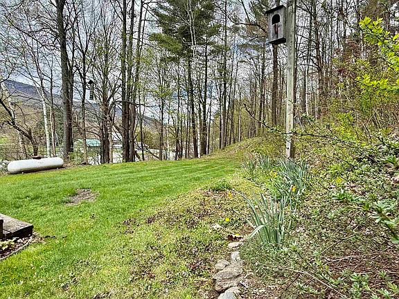 3rd image of 806 Vt Route 15 W