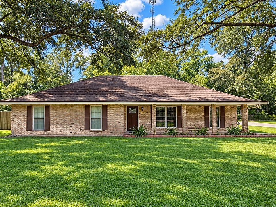 1st image of 29771 Tulip St