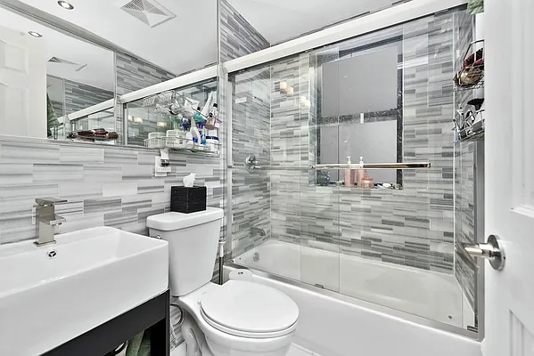 Rented by Keller Williams NYC | media 15