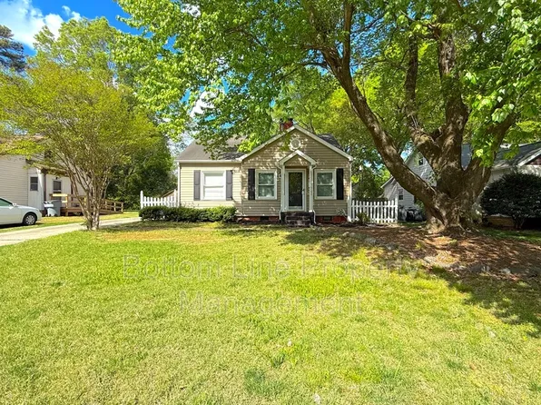 2417 Bay St, Charlotte, NC 28205