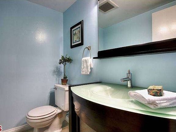 5th image of 1838 Barry Ave APT 11