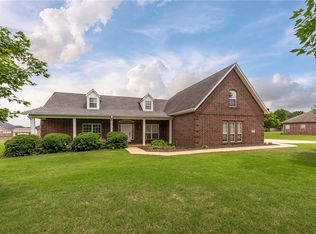 276 Fredonia St, Springdale, AR 72762