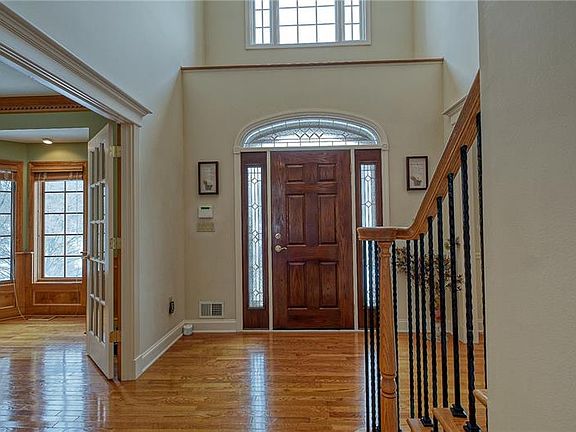 4th image of 5325 Clearfield Ln