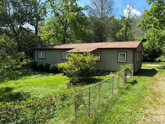 1st image of 419 Blue Ridge Rd