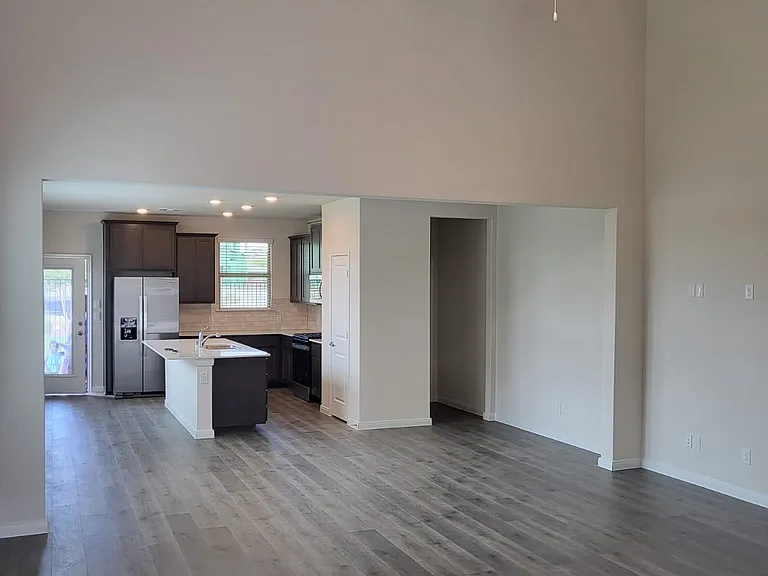 2232 Deya Dr — Photo 3