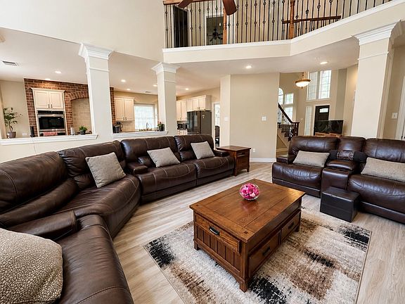 5th image of 6 Meadow Rose Pl