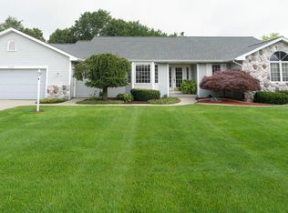 1539 Penncross Dr SE, Caledonia, MI 49316