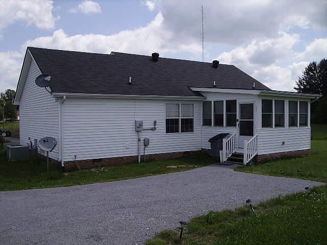 2nd image of 552 Blue Sky Cir