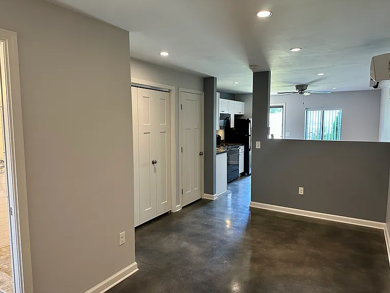 24 Trimble St #A — Photo 3