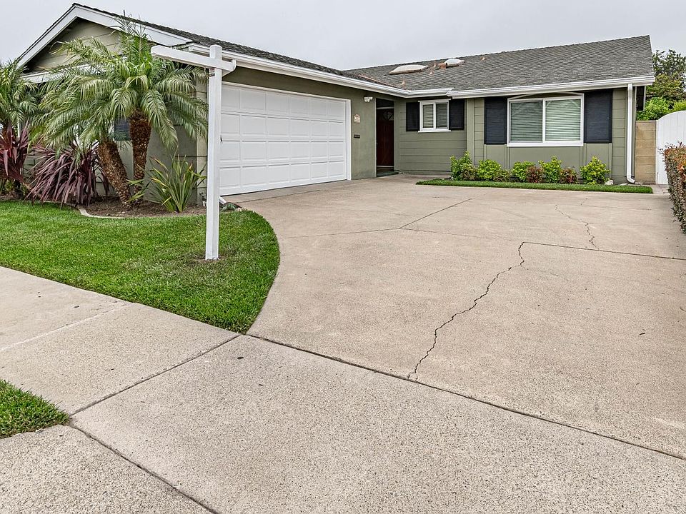 1st image of 4580 Hazelnut Ave
