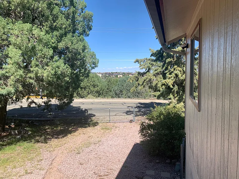 1903 Cedarwood Dr — Photo 19