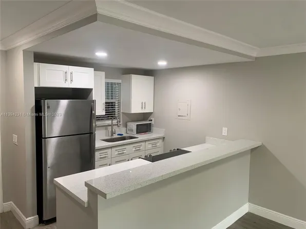 145 SW 30th Ct APT 103B, Miami, FL 33135