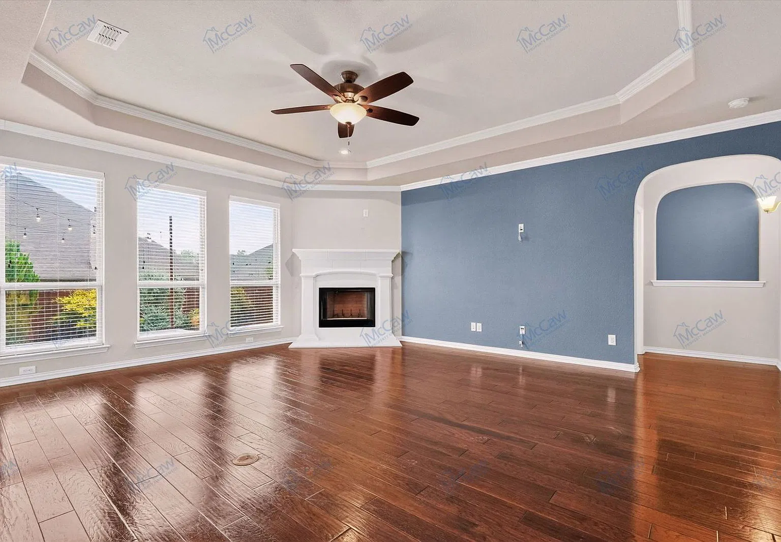 4 bed, 2.5 bath, 2550 sqft, $3,450 — Photo 4