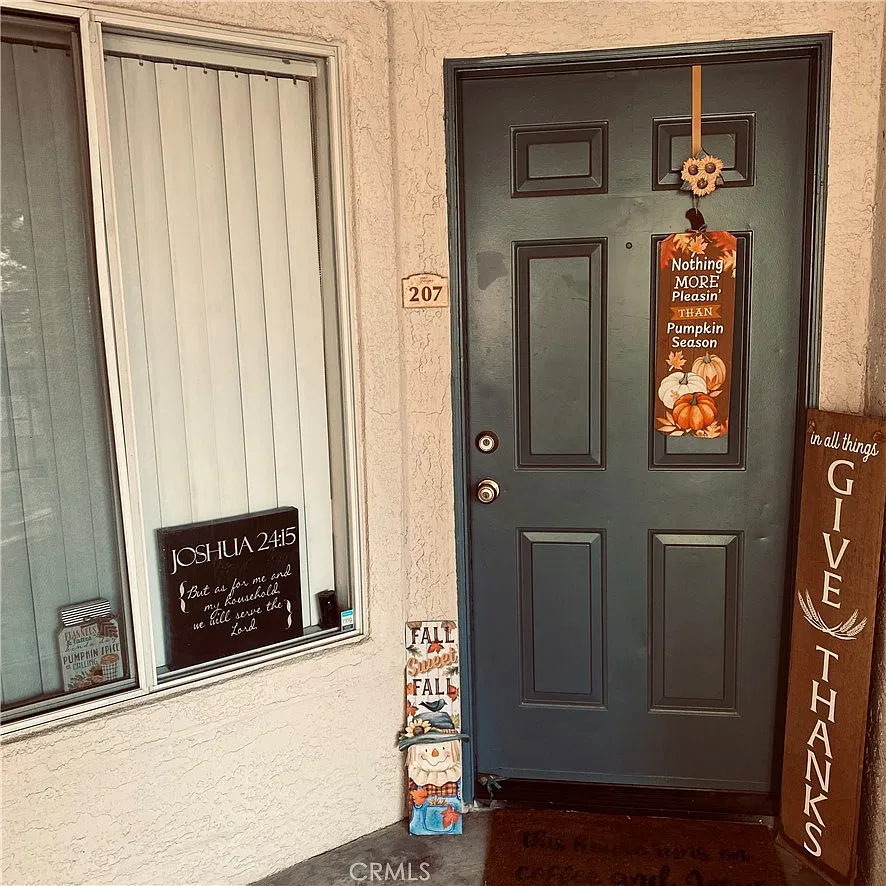 2 bed, 1063 sqft, $2,550 — Photo 1