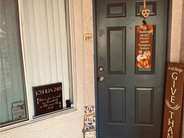 1015 La Terraza Cir Unit 207, Corona, CA 92879