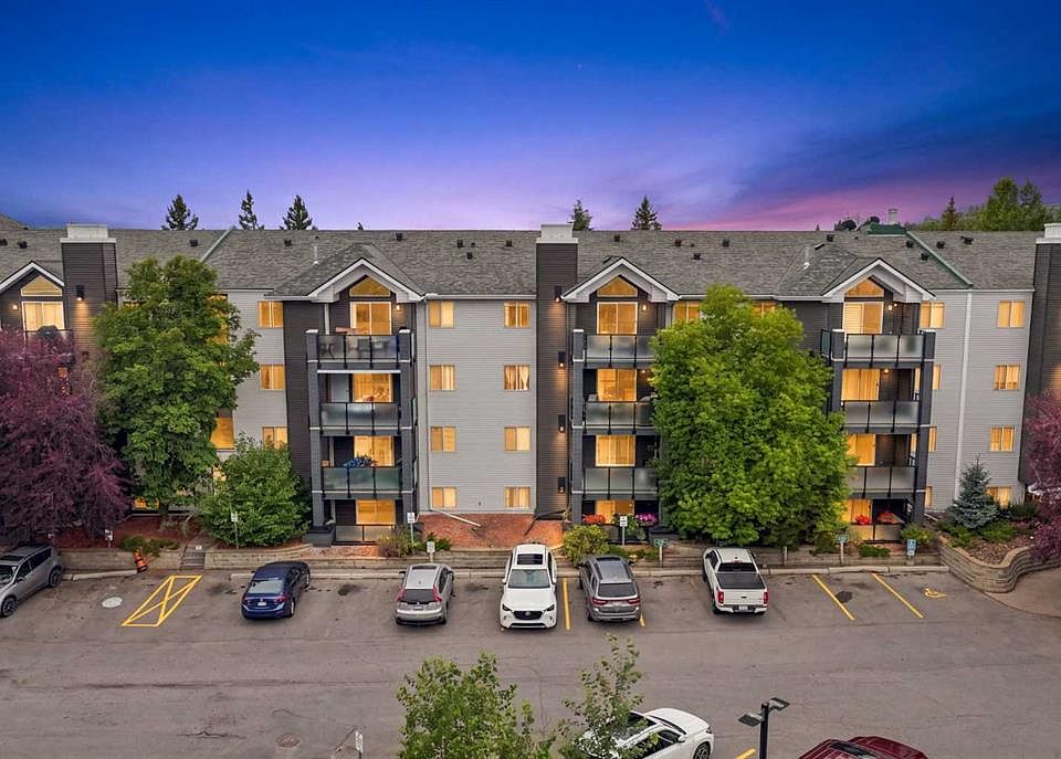 1st image of 10 SE Sierra Morena Mews SW #308