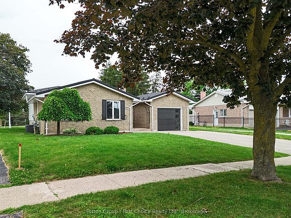 4th image of 70 Bedford Dr