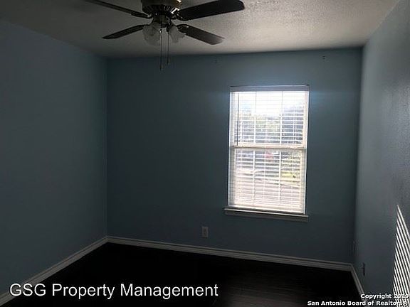 5th image of 10302 Cold Creek Ct