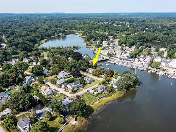 20 Oakland Ave, North Kingstown, RI 02852