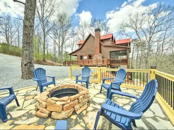 14 Whipporwill Walk Rd, Mineral Bluff, GA 30559