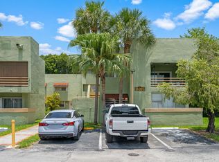 11099 NW 7th St, Miami, FL 33172