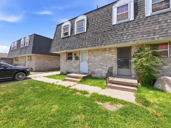 2215 S Market St #2217, Wichita, KS 67211