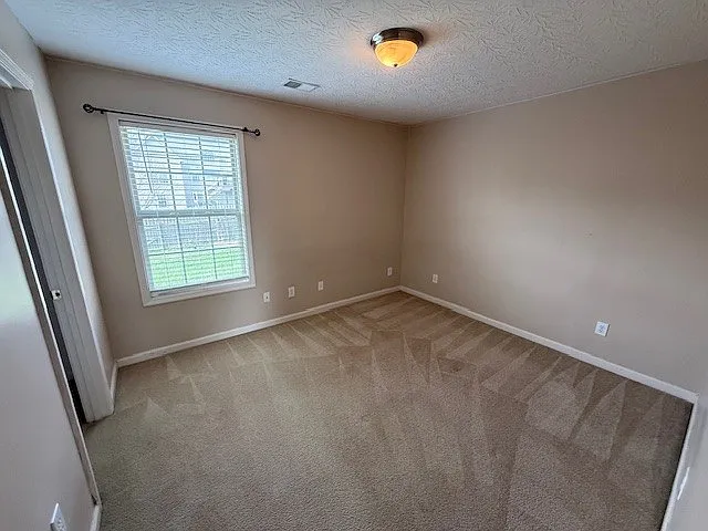 401 Welsh Park — Photo 14