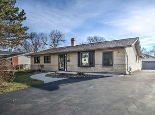 1575 Highland Blvd, Hoffman Estates, IL 60169