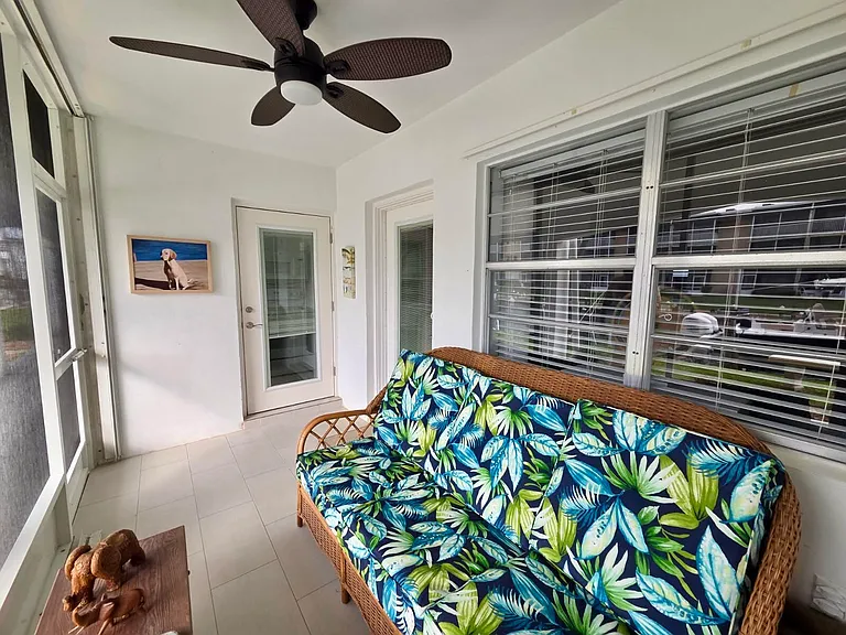 110 Shore Ct #112B — Photo 5