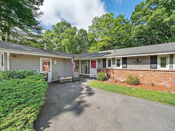 4th image of 78 Lynn Rd