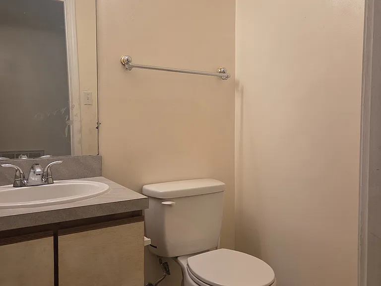 172 Kingston Dr — Photo 17
