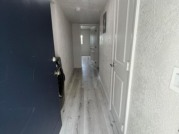 4th image of 12605 NE 13th Ave #303
