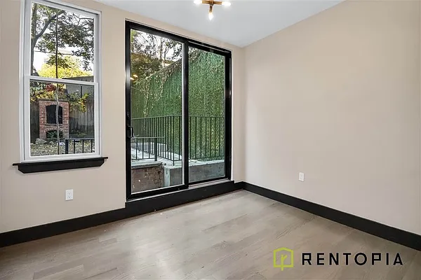 Rented by Rentopia | media 10