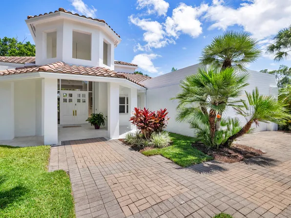1084 Seagull Park Road S, West Palm Beach, FL 33411