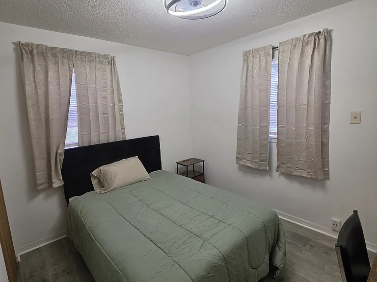 9504 Flechette Ave #3 — Photo 11