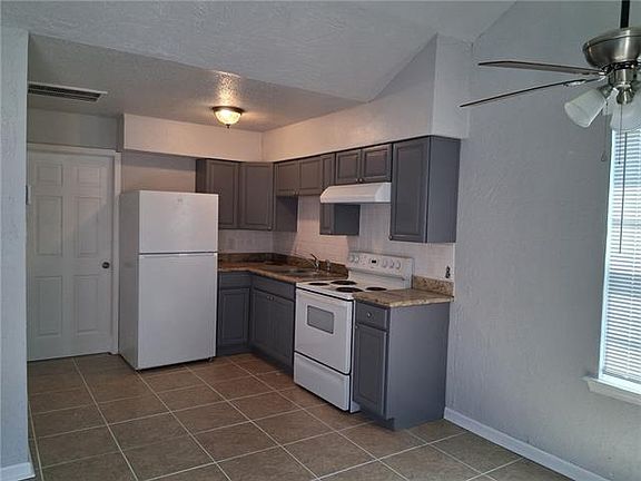 3rd image of 7841 Symmes Ave APT 1