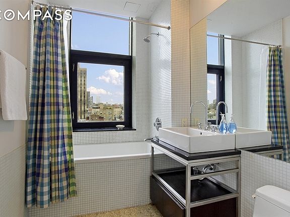 4th image of 103-105 Norfolk St #10A