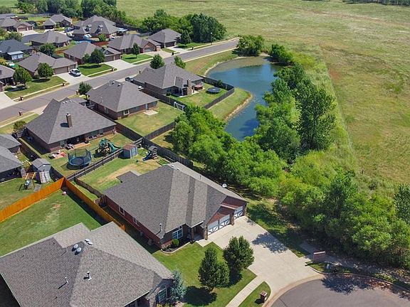 3rd image of 12017 NW 137th St