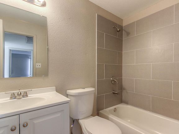 5th image of 1836 N 73rd Ave